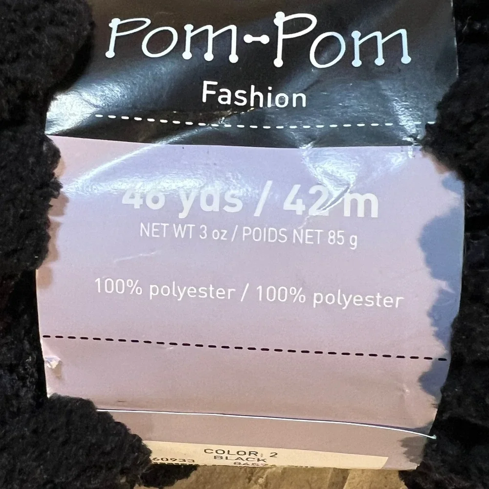Loops & Threads 3oz Pom-Pom Fashion Yarn Black Super Bulky 6 Polyester 46yds